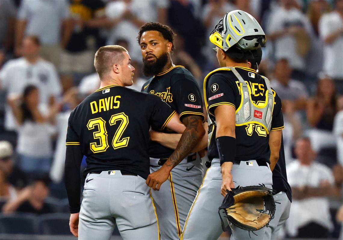 Dennis Santana, Jose Caballero spark benches-clearing Pirates-Yankees altercation