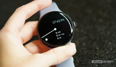 Pixel Watch 4 Analog Face.