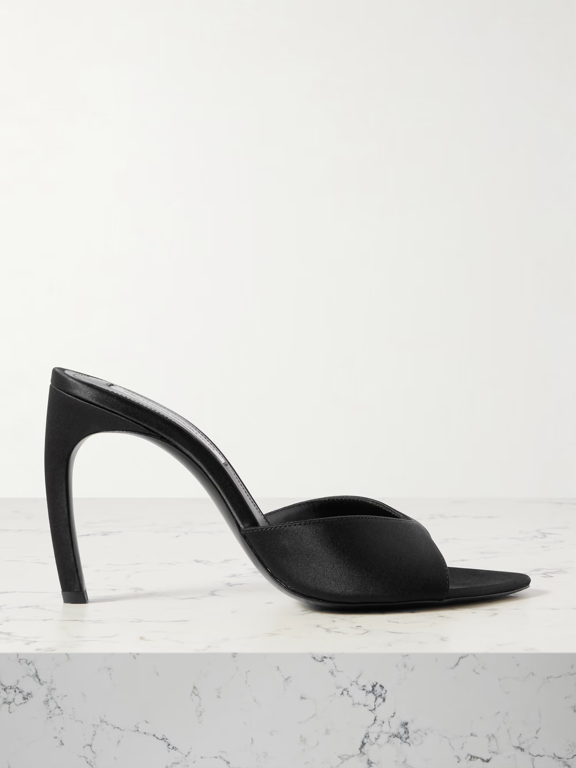Victoria Beckham, Harlow 100 Satin Mules