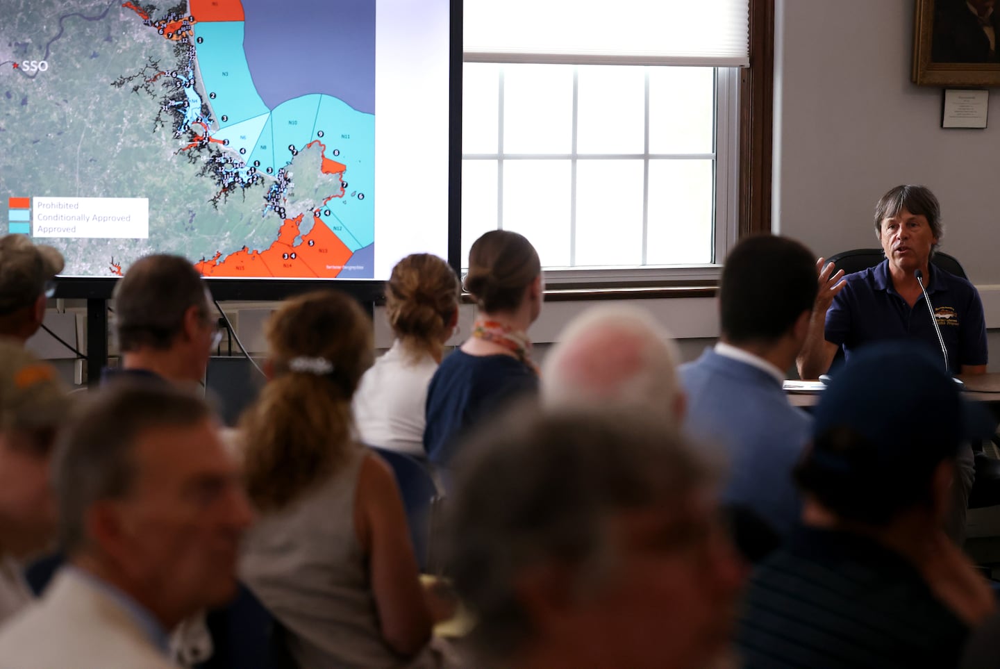 A state shellfish official presented information at the meeting.