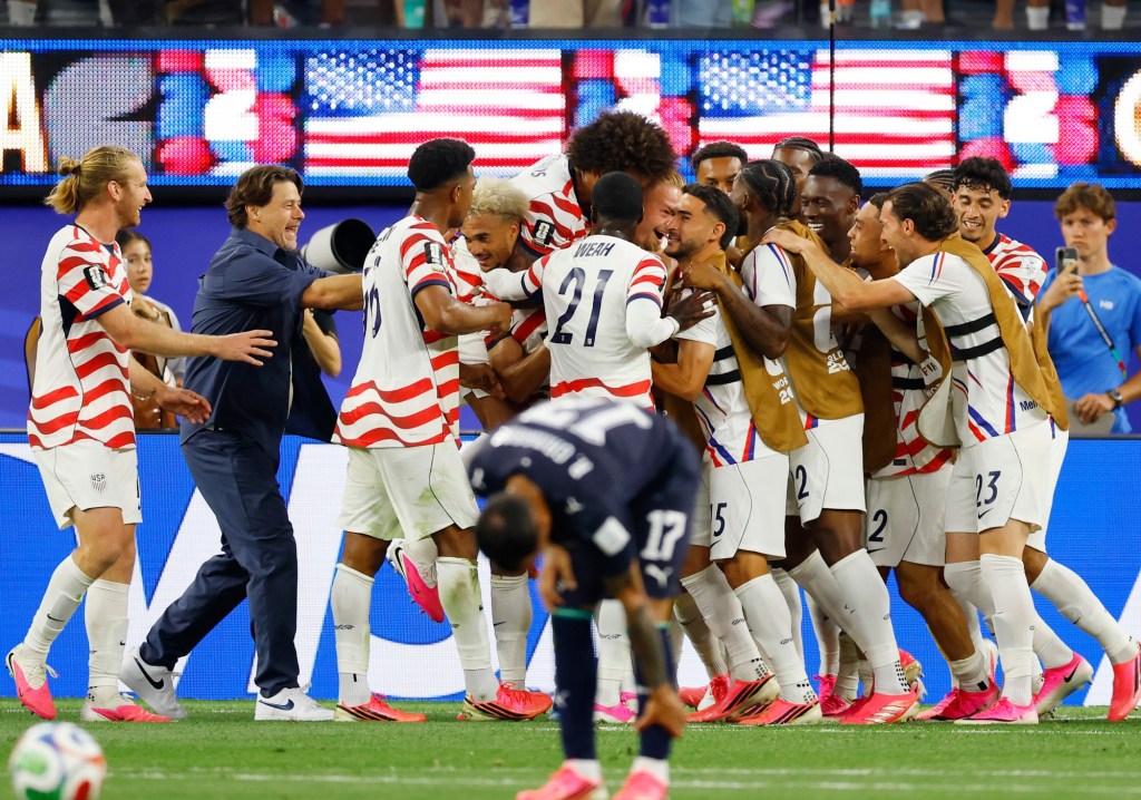 United States assumes rare role of heavy favorite in World Cup knockout match vs. Bosnia and Herzegovina