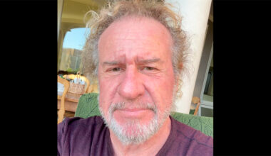Sammy Hagar Has A Message For David Lee Roth After Tour Cancellations