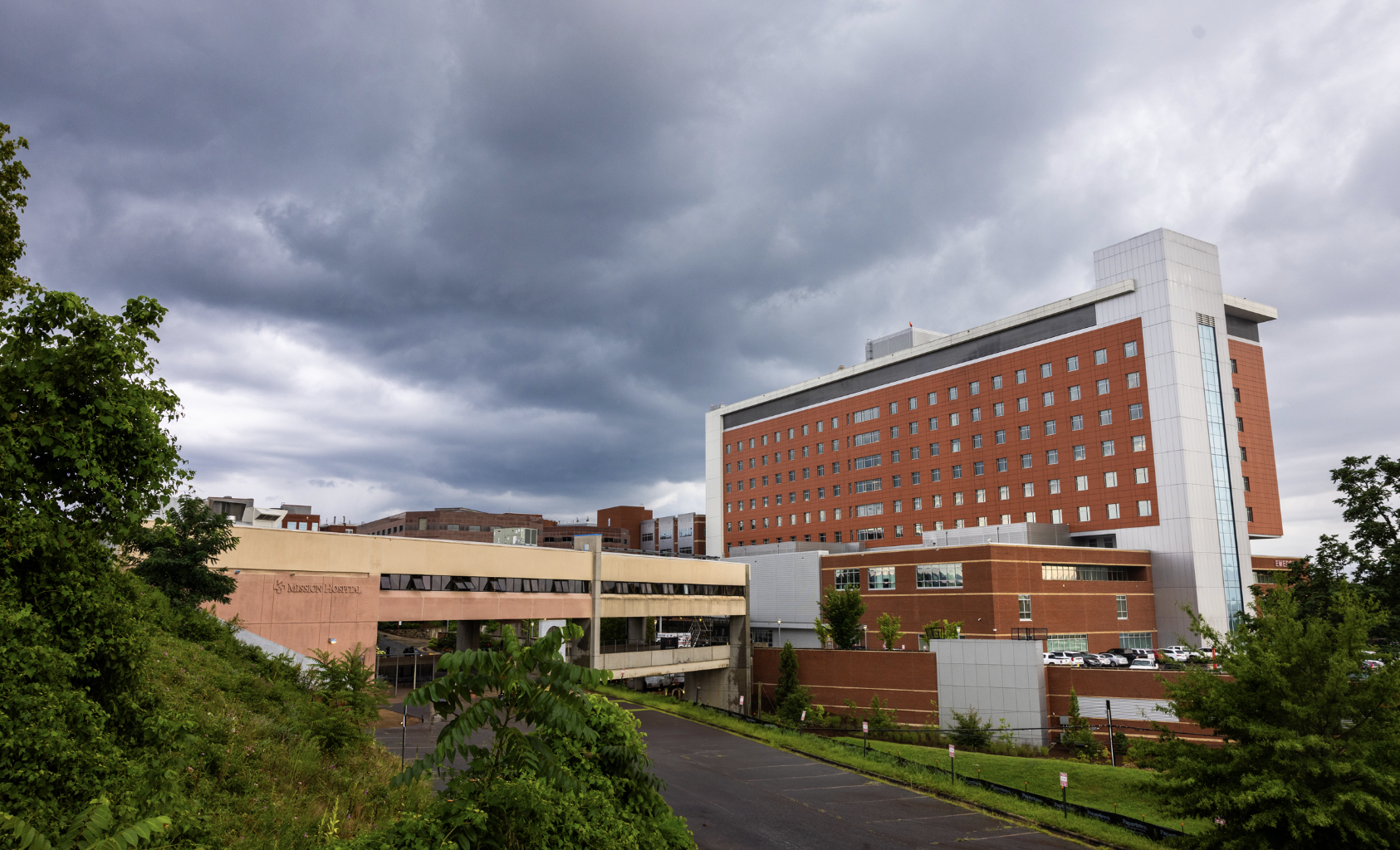 Dogwood notifies attorney general's office that HCA is in “potential noncompliance” with Mission sale contract • Asheville Watchdog
