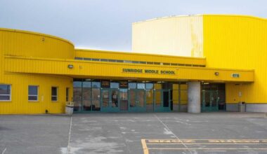 Breaking: Hagen Fire evacuation shelter relocates to Pendleton middle school