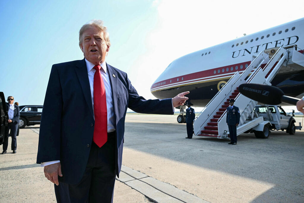 Photo: SAUL LOEB / AFP מטוס אייר פורס 1 חדש שנשיא ארה"ב טראמפ קיבל במתנה מ קטאר טיסת בכורה מבסיס אנדרוז במרילנד