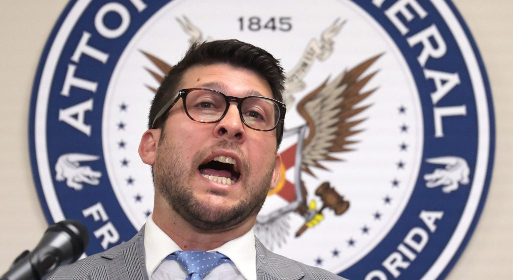 Maxwell: Uthmeier scurries from cameras, now that ‘Alligator Alcatraz’ bills are due – Orlando Sentinel