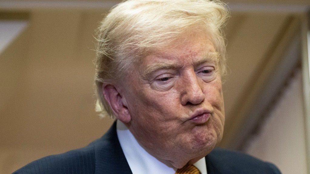 President Trump says he won't sign housing bill