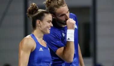 Tsitsipas celebrates Sakkari’s success ahead of historic day for Greek tennis – Greek City Times