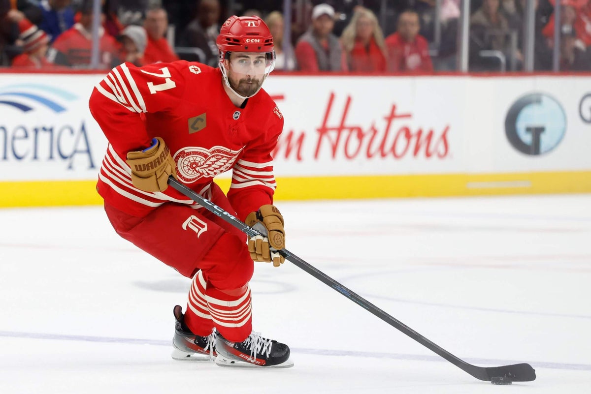 Steve Yzerman’s departure as Red Wings GM adds wrinkle to Wild’s pursuit of Dylan Larkin