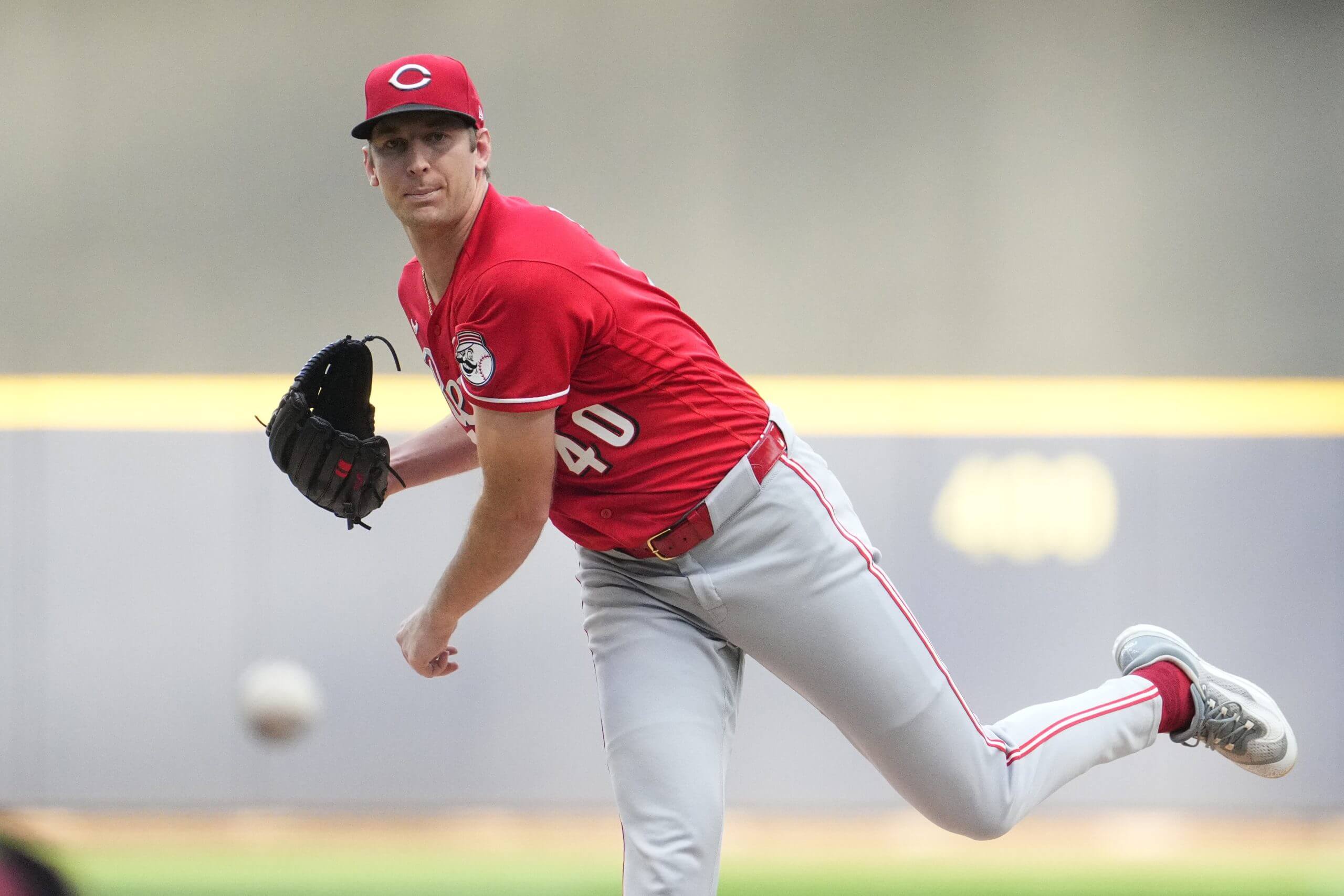 Cincinnati Reds pitcher Nick Lodolo, wearing No. 40 on his jersey, delivers a pitch.