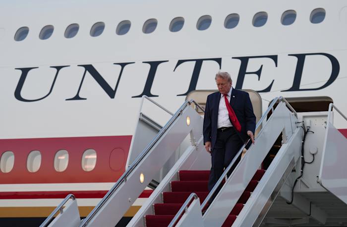 White House: Trump to fly old Air Force One for about a month as Qatari-gifted jet gets 'upgrades'