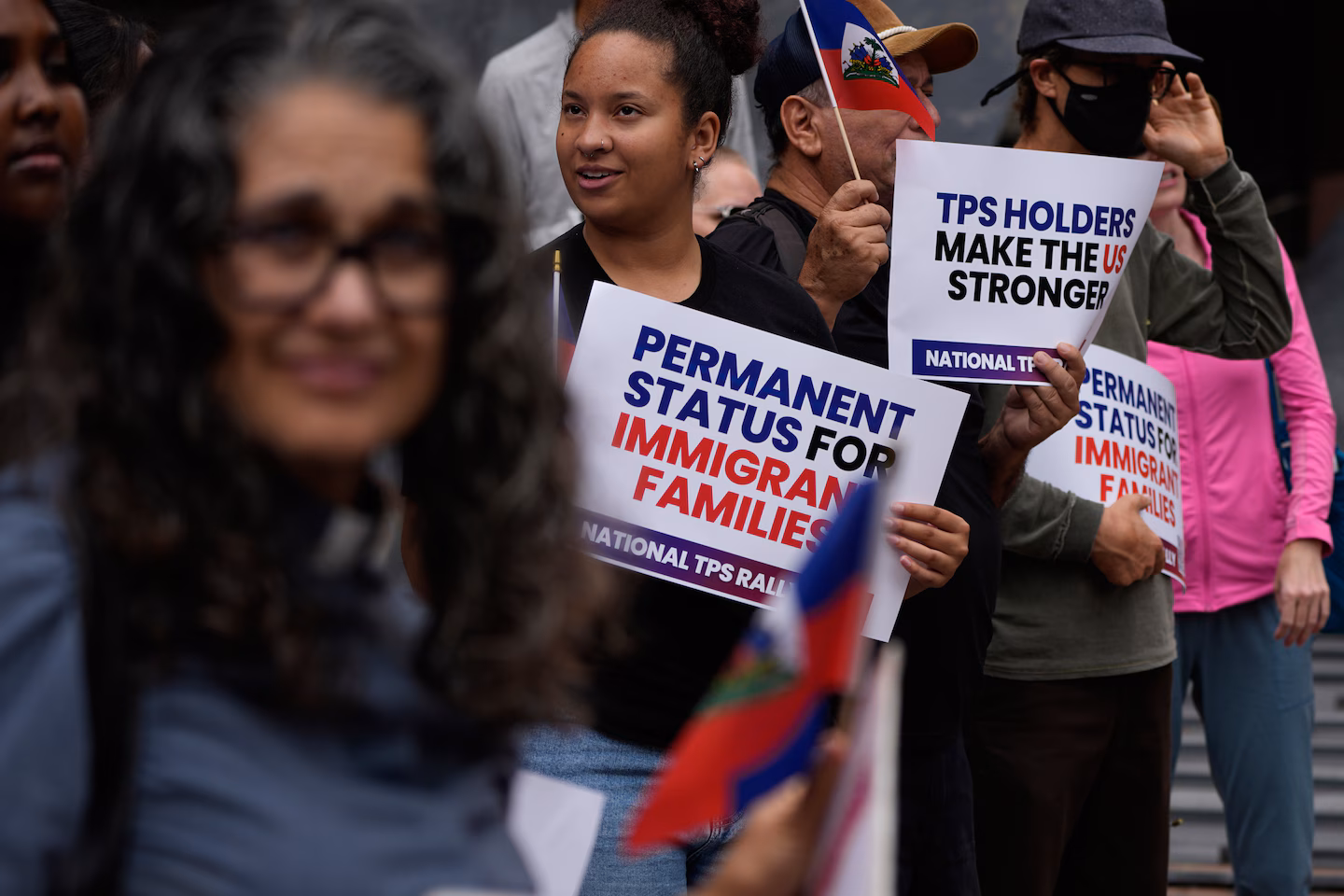 U.S. extends work permissions for immigrants with TPS hours before expiration - The Washington Post