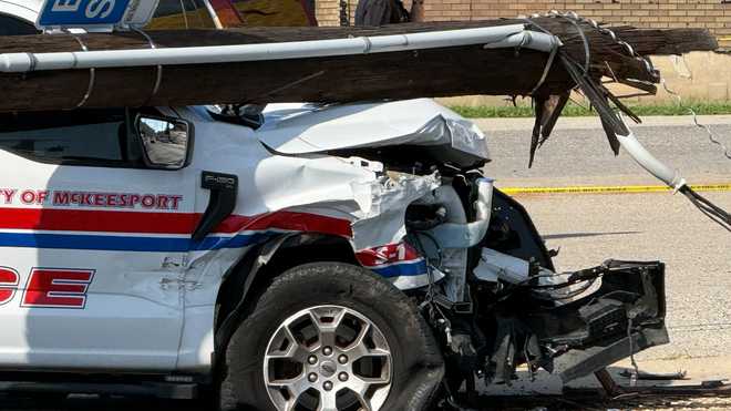 McKeesport police vehicle crash McKeesport police vehicle crash