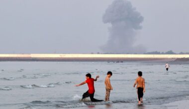 Live updates: US carries out more strikes on Iran and begins blockade of Iranian ports