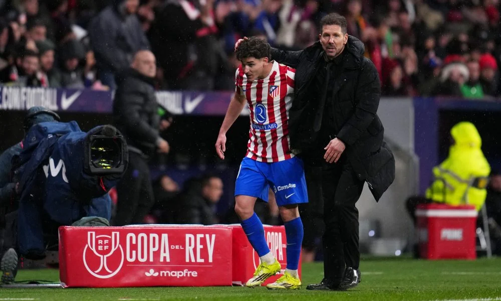 Diego Simeone and Julian Alvarez of Atletico Madrid
