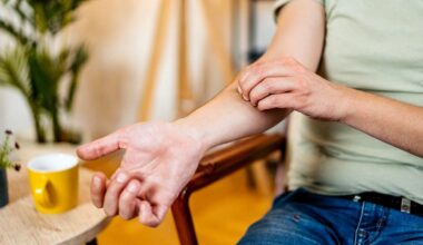 Scratching an itch worsens eczema and skin inflammation, study finds