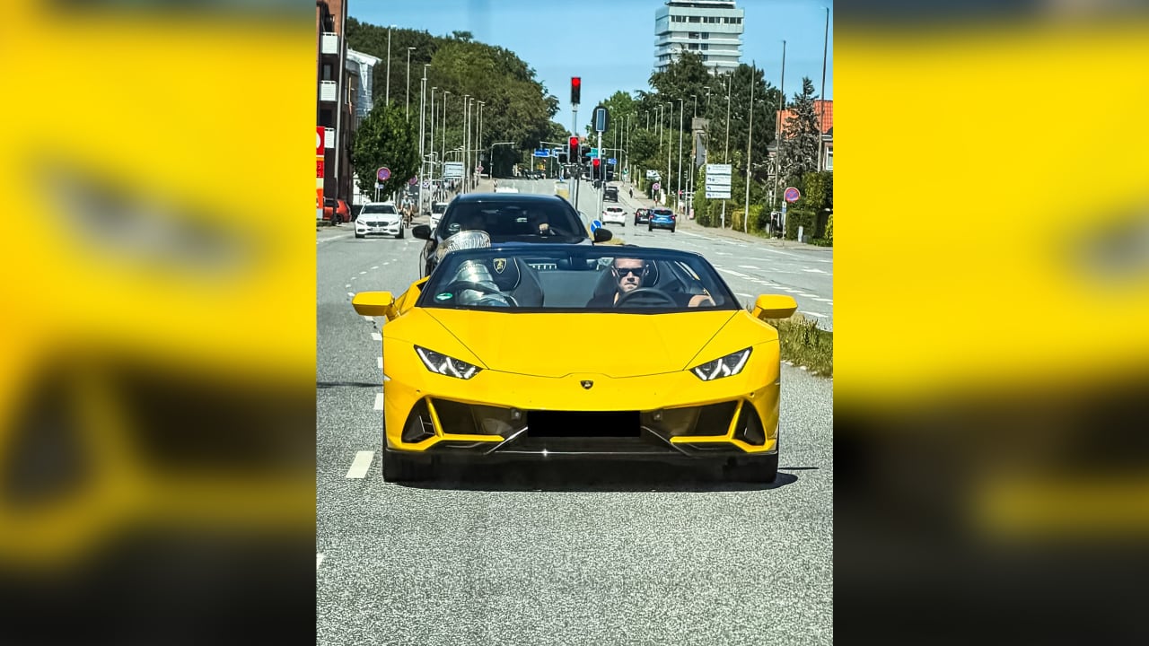 Ehlers rides in Lamborghini with Stanley Cup, receives warm welcome in Denmark