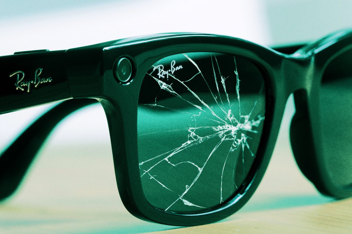 The Backlash Is So Strong That People With "Pervert Glasses" Are Afraid to Use Them in Public
