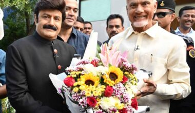 Shorts: Chandrababu Visits Balakrishna at AIG Hospital -