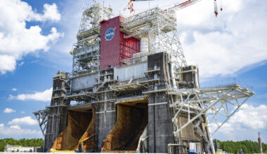 NASA to Support Blue Origin New Glenn Rocket Testing, Advance Artemis