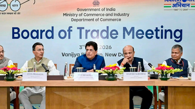 India sets $1 trillion export goal for FY26 as merchandise, services trade rise