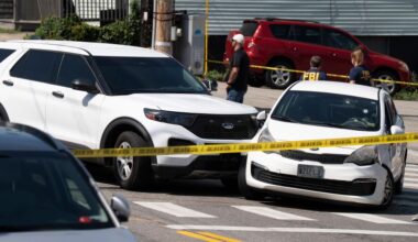 ICE traffic stops were halted, then reinstated, as feds try to curb shootings and backlash