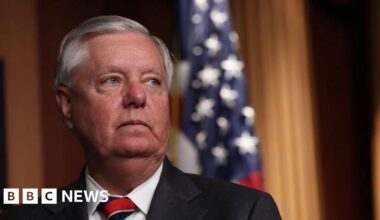 Senator Lindsey Graham died of aortic dissection, examiner says - BBC