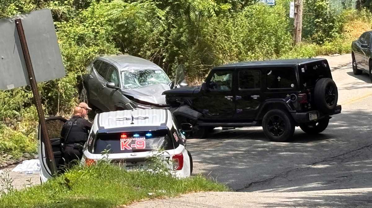 Crash in Braddock Hills, Pennsylvania