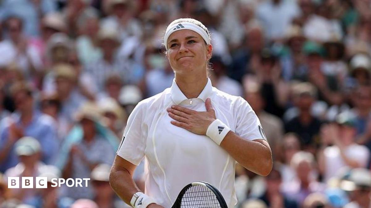 Karolina Muchova acknowledges the crowd at Wimbledon in 2026