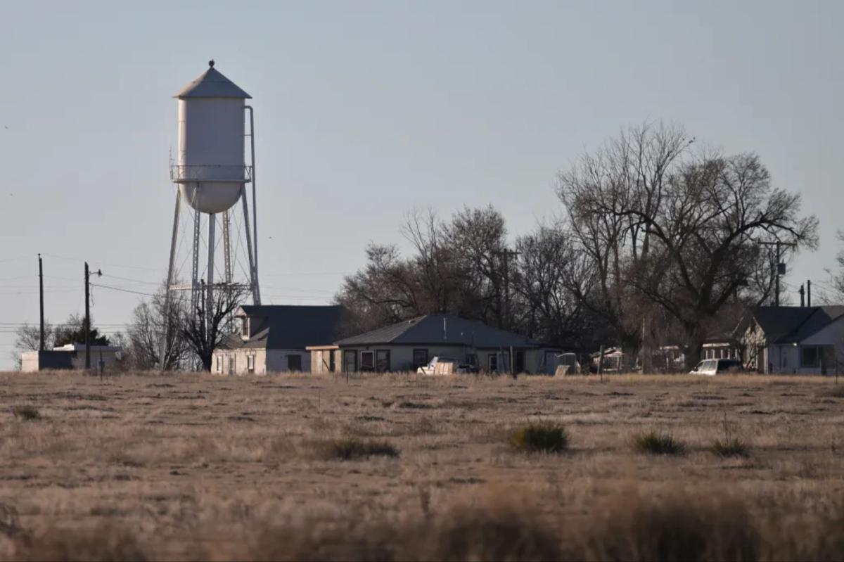 Colorado town Hartman abandoned after all public officials resign drinking water ruled health hazard