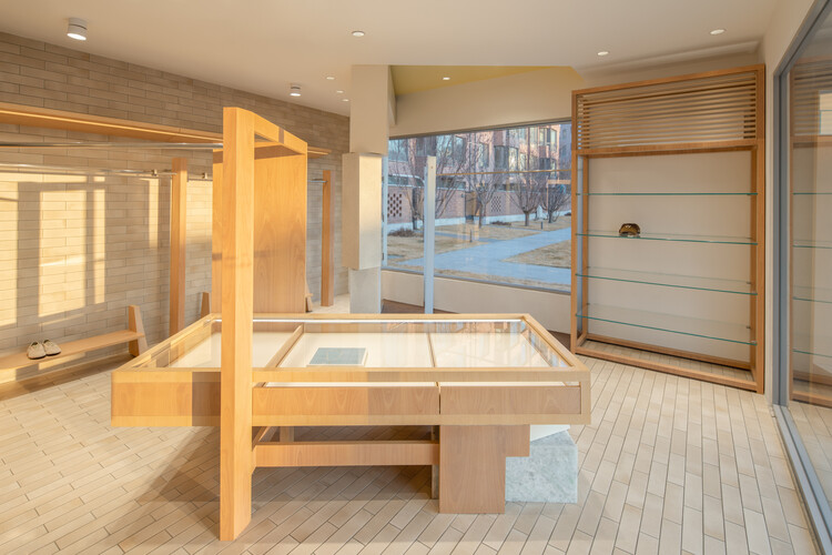 D+dd Friendship Bay Store / Sò Studio - Image 1 of 29
