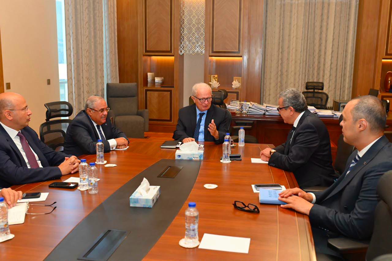 Egypt’s Deputy Prime Minister and state auditor discuss mechanisms to boost state-owned enterprise performance