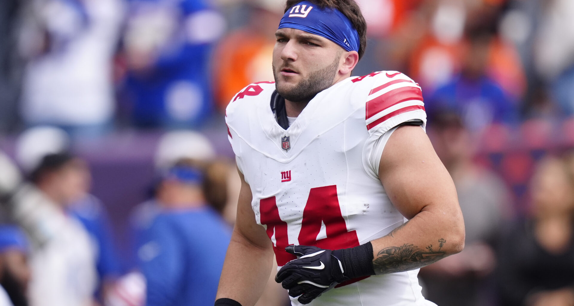 NFL fans poke fun at Cam Skattebo's change in appearance