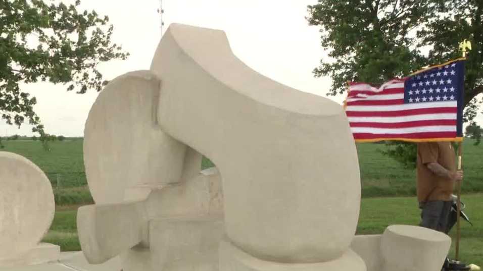 Nebraska rededicates bicentennial sculpture - KETV