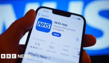 NHS app to use AI to determine which service best for patients - BBC