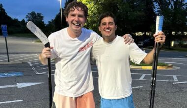 Evgeny Kuznetsov plays summer league hockey with Sam Anas at Reston SkateQuest, as report indicates the two could skate together next season in KHL