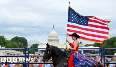 Fireworks, flyovers and a 'really long' Trump speech as US celebrates 250th - BBC