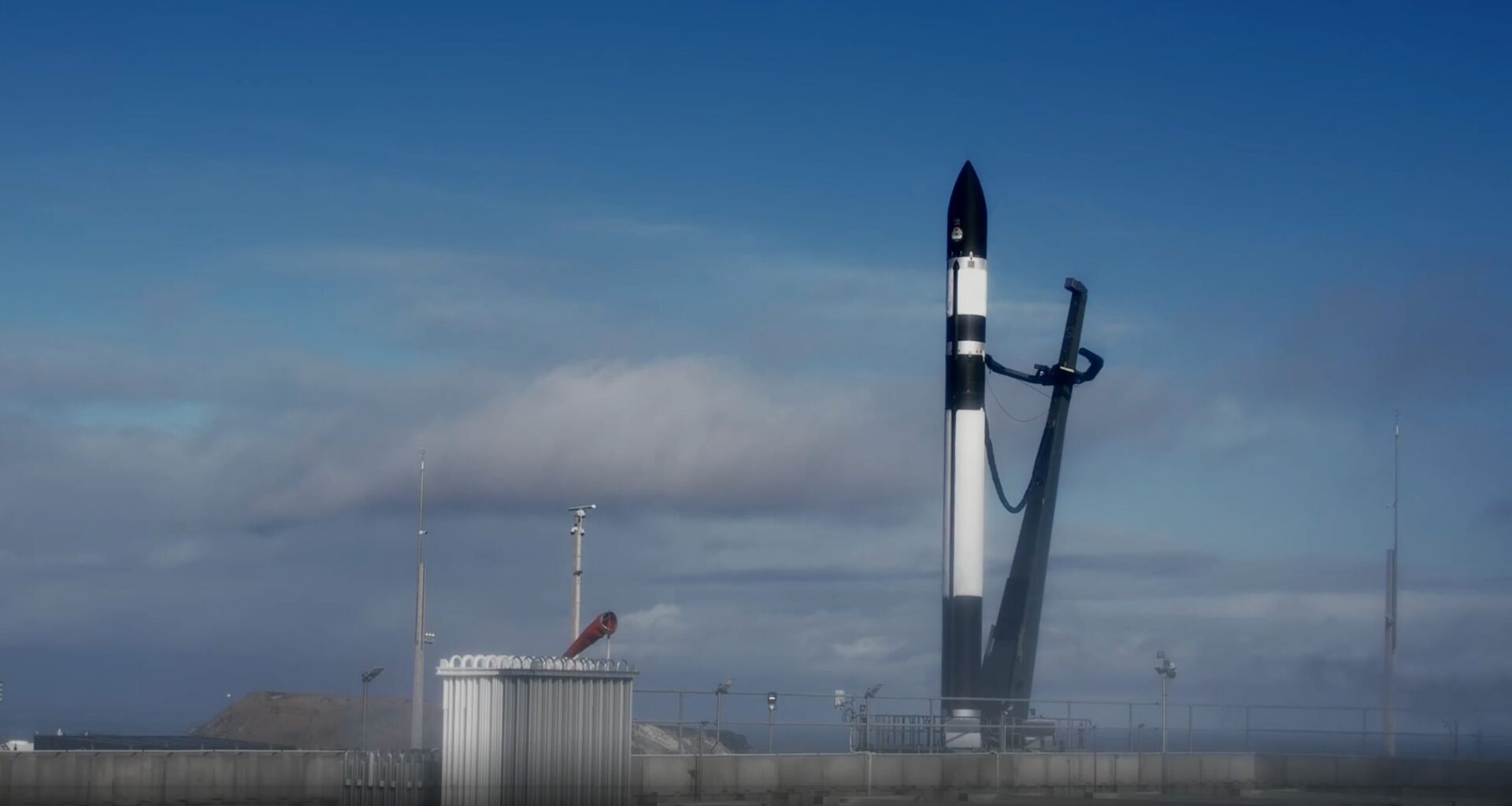 Rocket Lab aborts launch of Japanese Earth-observing radar satellite at last second