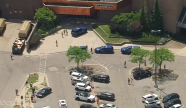 2 dead, 1 injured in shooting at Fairlane Town Center in Dearborn, Michigan, police say