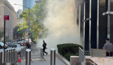 Army veteran arrested for setting off fireworks, igniting fire outside federal building in NYC, FBI says