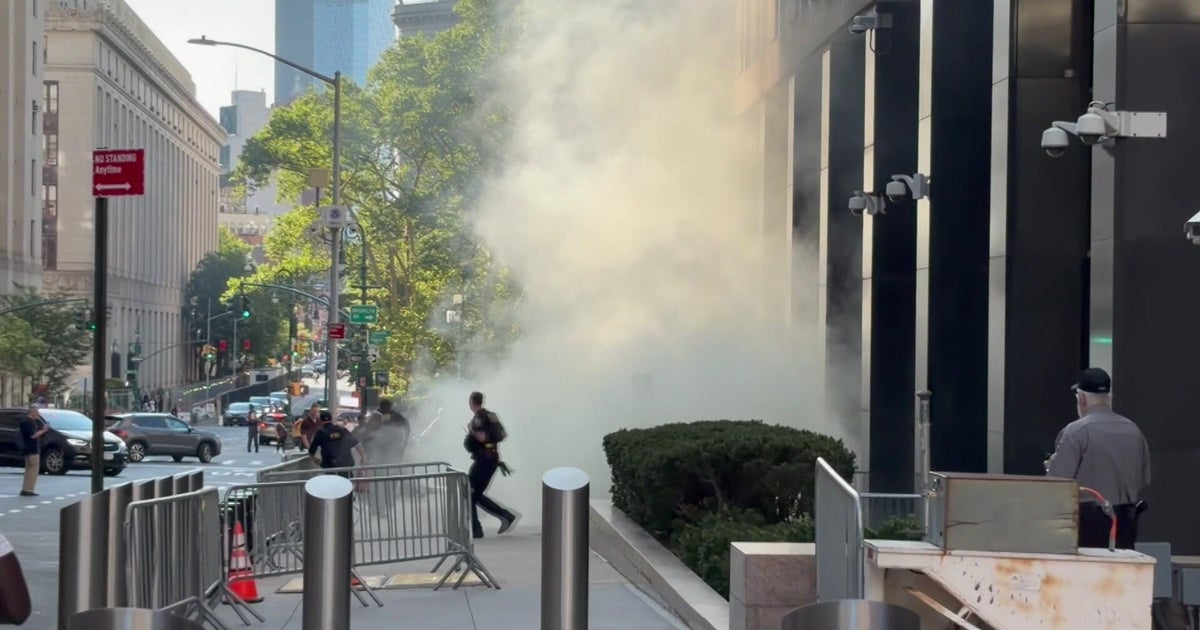 federal-plaza-fireworks-spec-hi-res-still.jpg