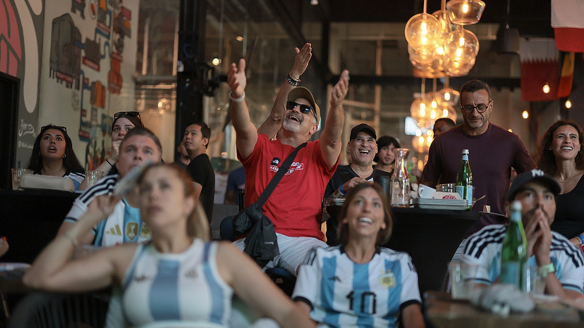 Argentina and Egypt fans watch World Cup game in a Miami bar