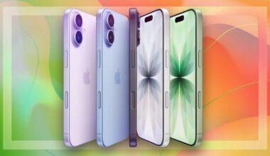 Five iPhone 17 handsets in multiple colors on a red and green background