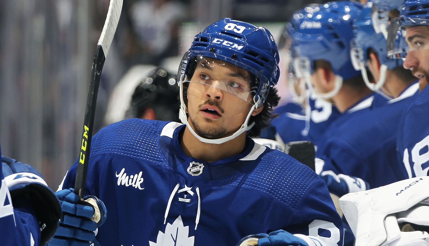 Penguins acquire Nick Robertson from Leafs