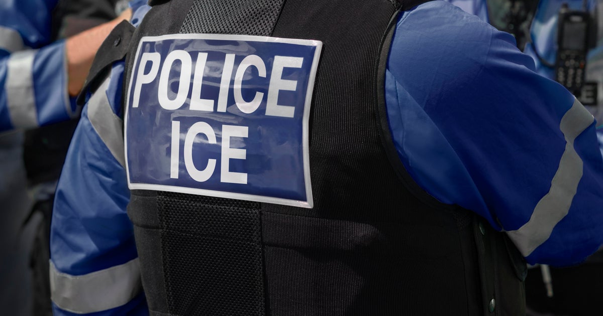 ICE halts most vehicle stops after Maine, Texas shootings, sources say