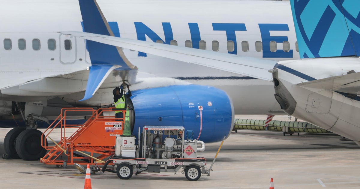 United Airlines anticipates $6 billion in added fuel costs this year
