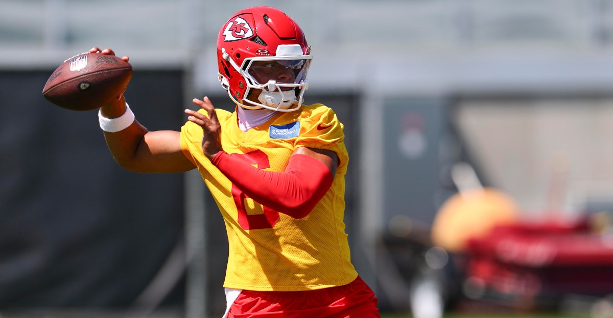 Chiefs with the highest career stakes this season: Justin Fields
