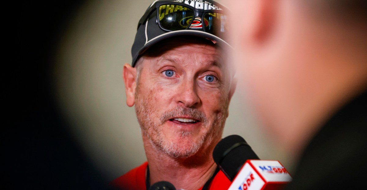 NBA and Portland fans could learn about Tom Dundon from Hurricanes media and fans