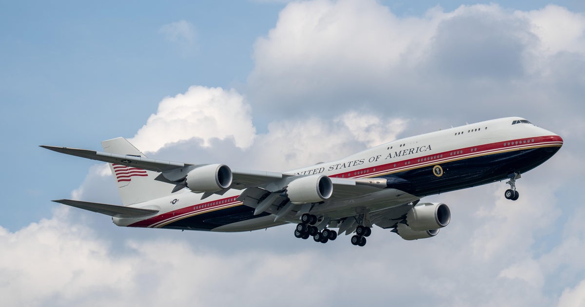 The New Air Force One, A Boeing 747-8 Gifted To Trump From Qatar, Practices Touch And Go Landings At Joint Base Andrews