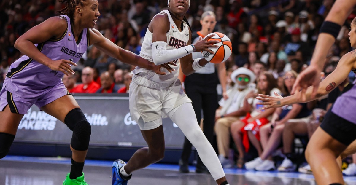 Dream let late lead slip away, losing streak reaches five games